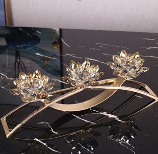 Bougeoir à 3 branches en Fleur de Lotus Cristal avec Support en Métal - Centre de Table pour Mariage et Anniversaire